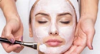 Beauty parlour Banglaore Home service : Facials